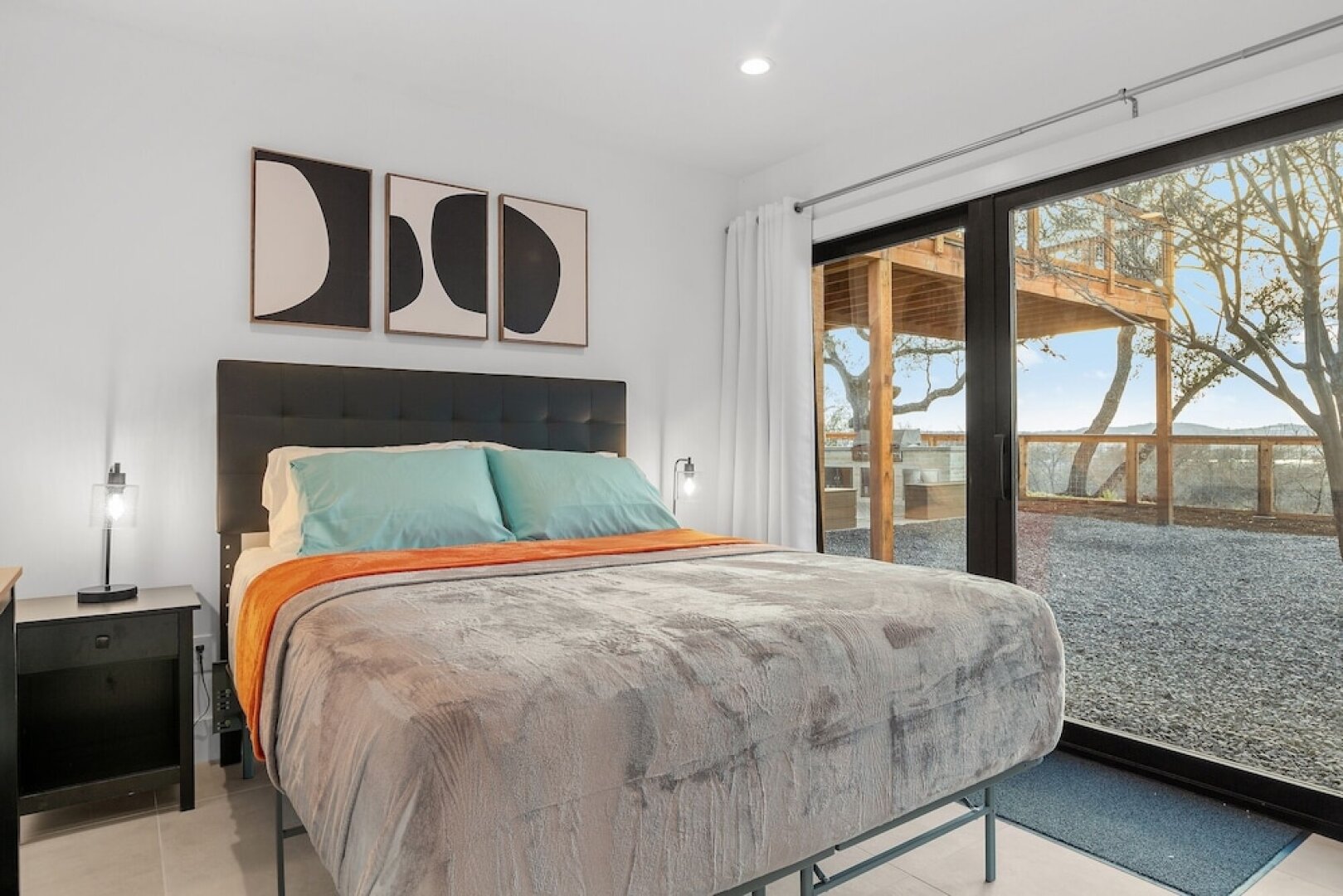 Guadalupe Bluff Modern House 5 Bedroom Home by RedAwning