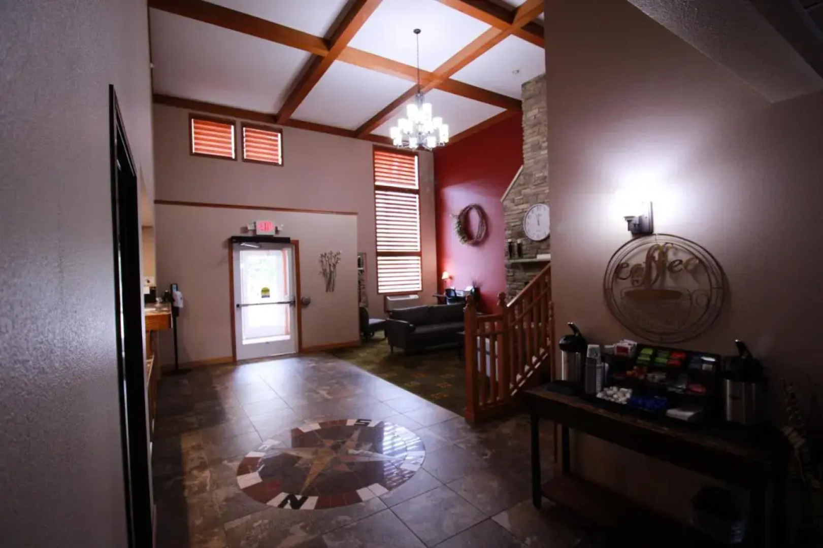 Canby Inn and Suites