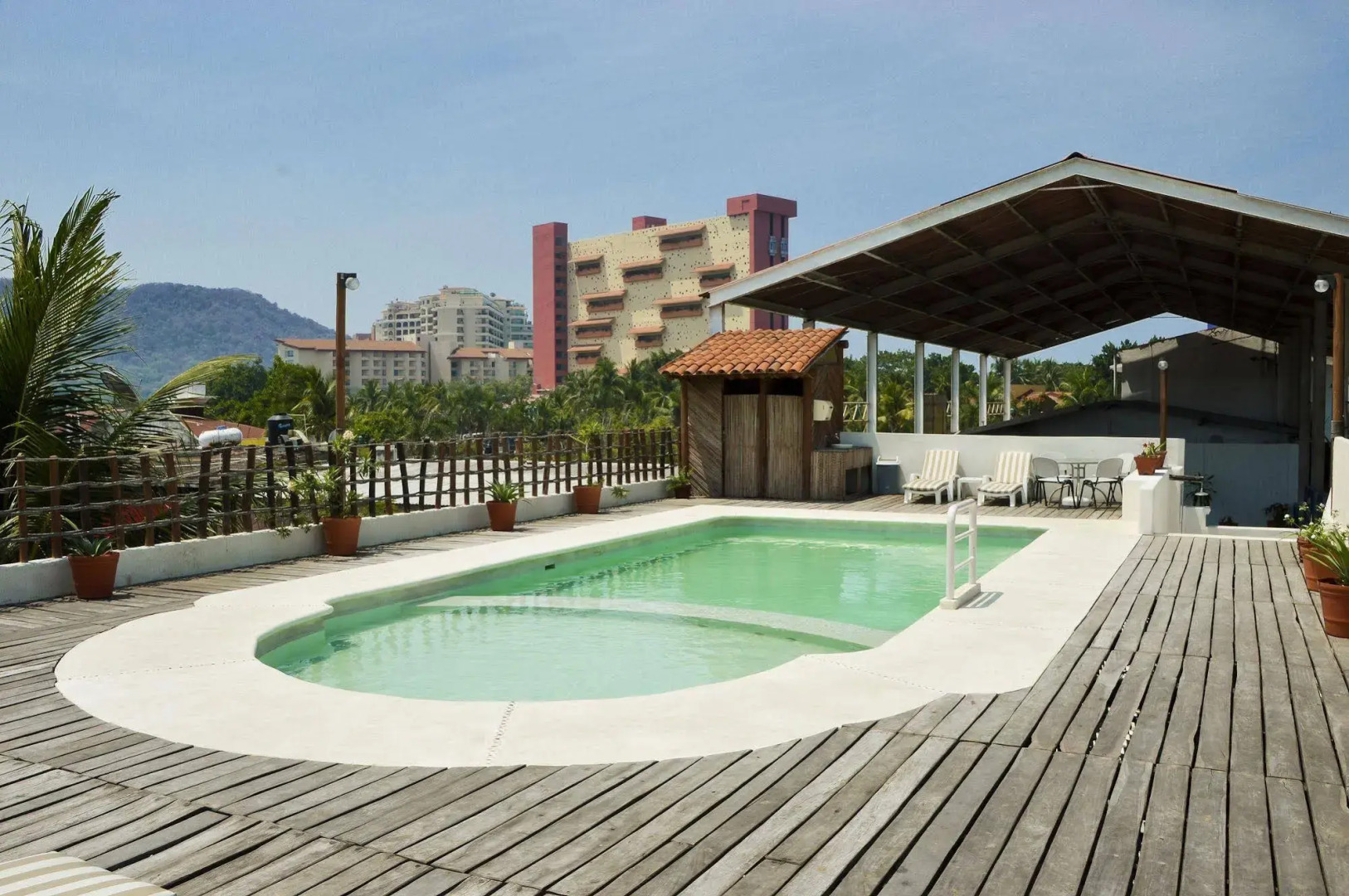 Hotel Suites Ixtapa Plaza