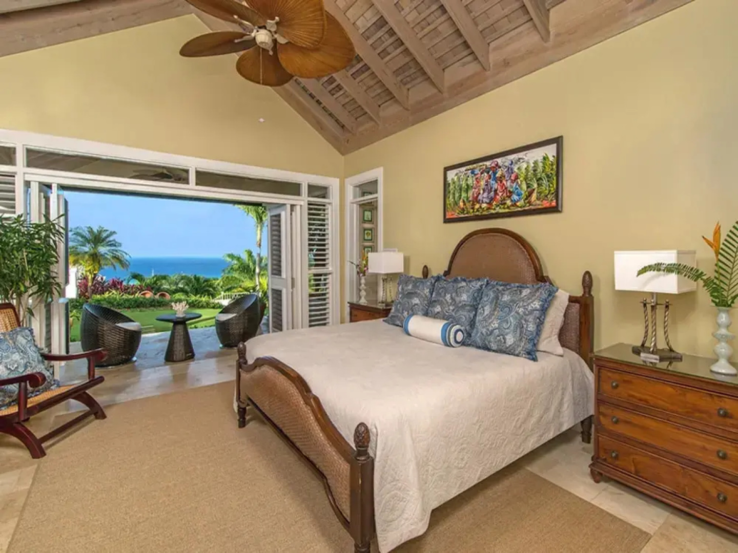 Sunny Vacation Villa 18