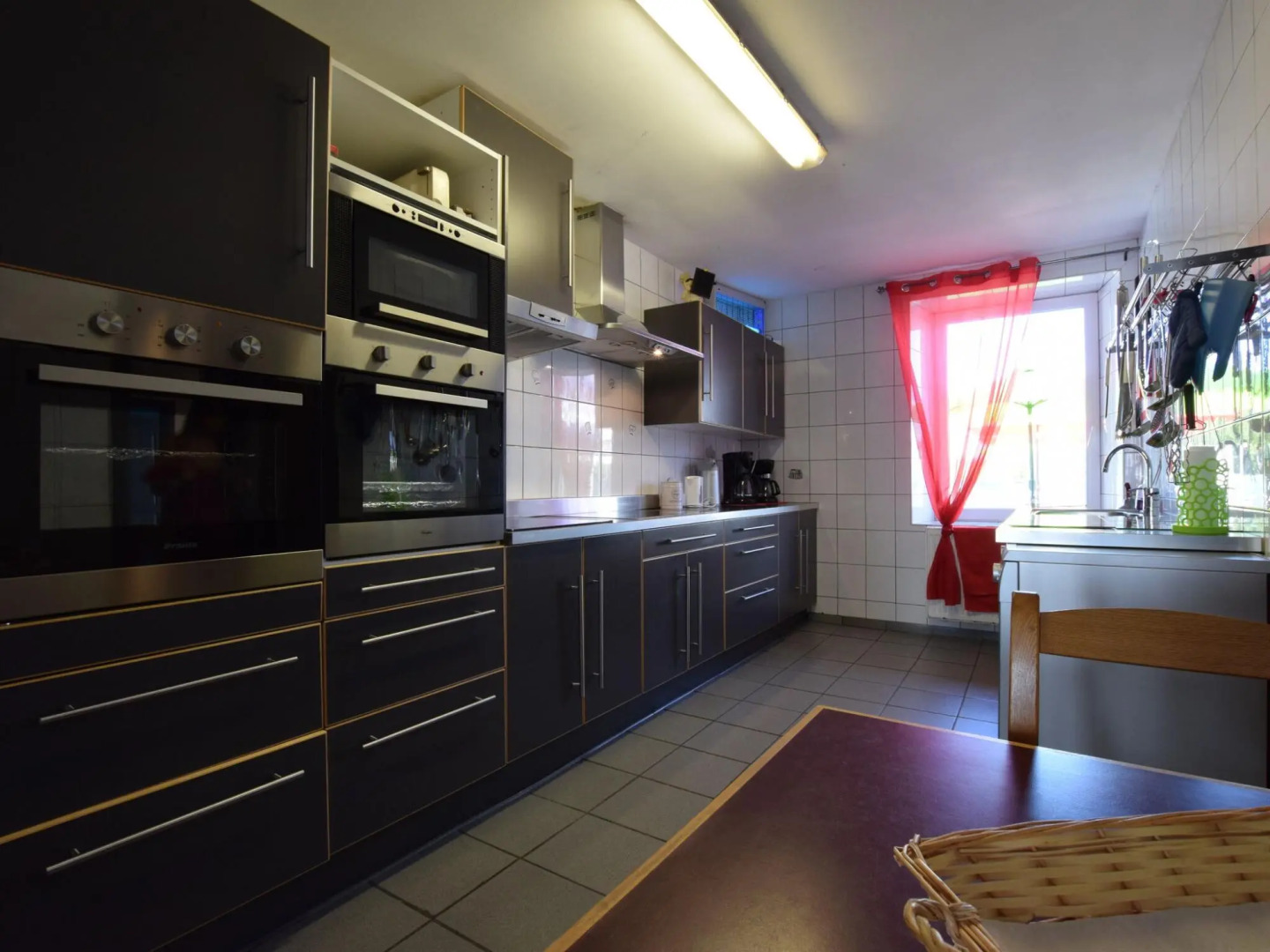 Pleasant Holiday Home with Sauna and Jacuzzi in Courtil