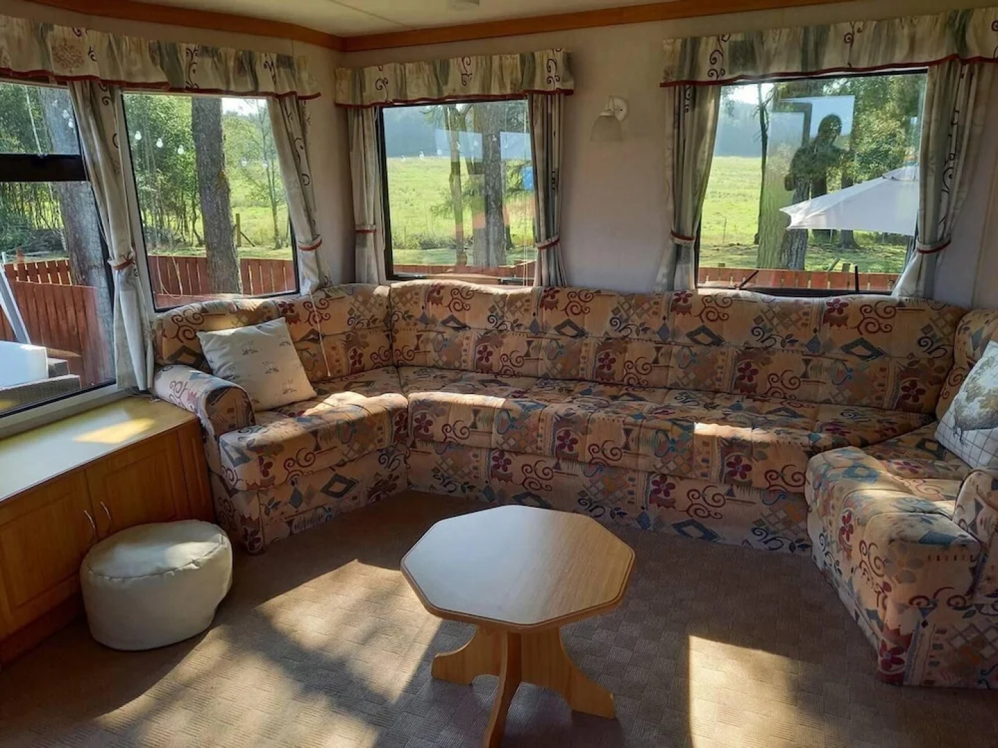 Lovely Semi-rural Caravan & Hot Tub - Sleeps Fam 6