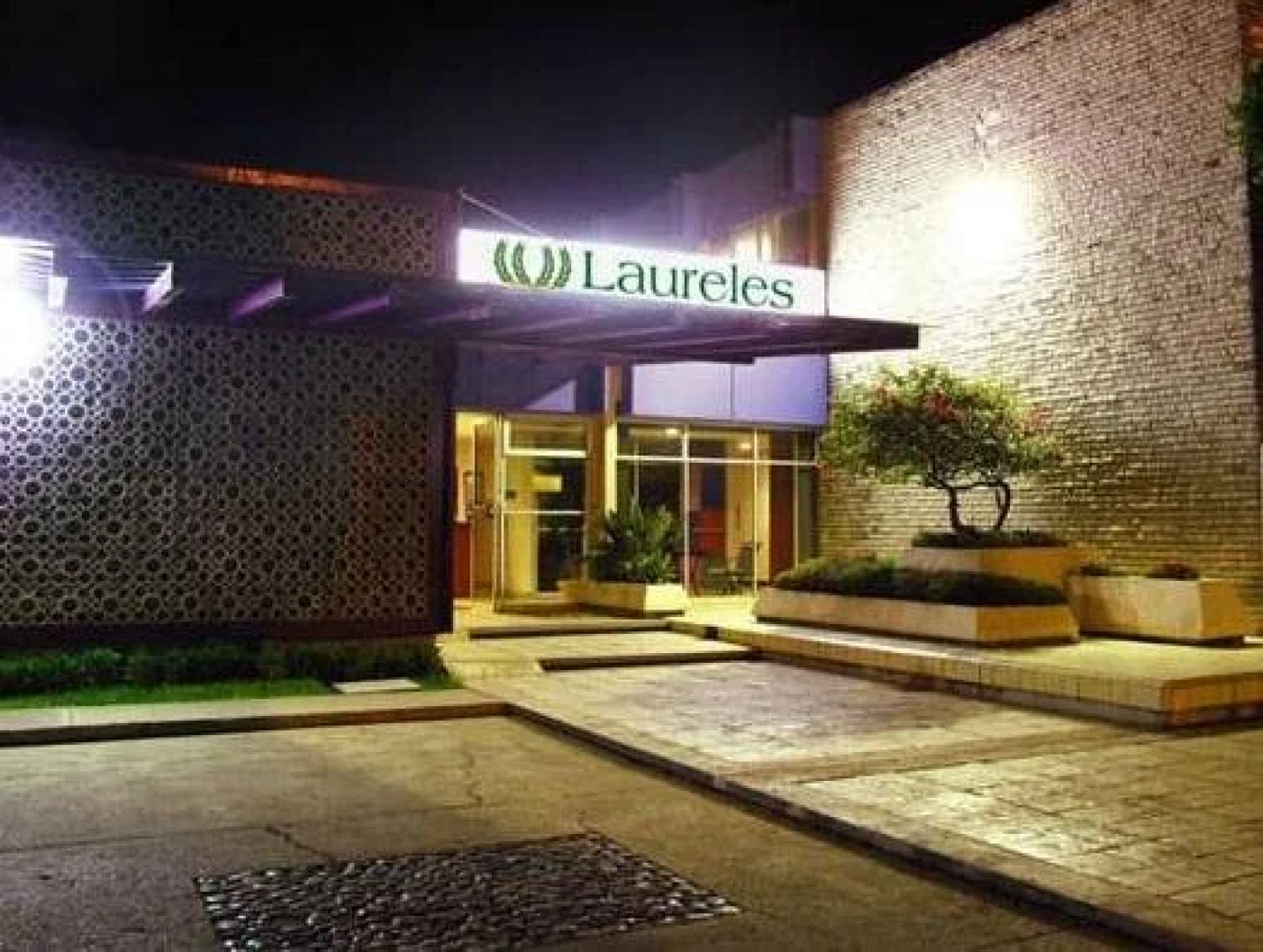 Laureles Hotel