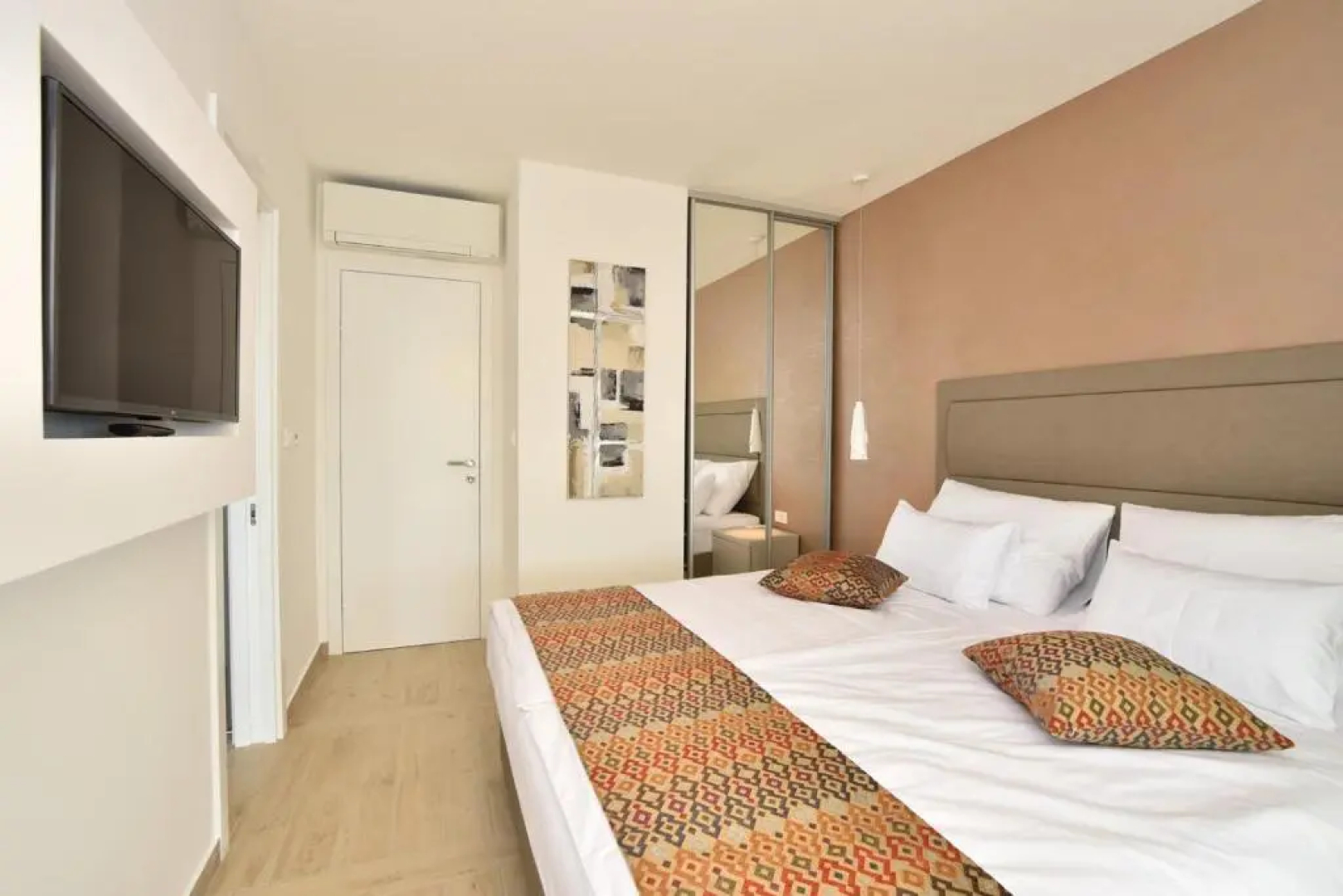 Luxury, seafront Villa Petra with heated pool only 50m from beach