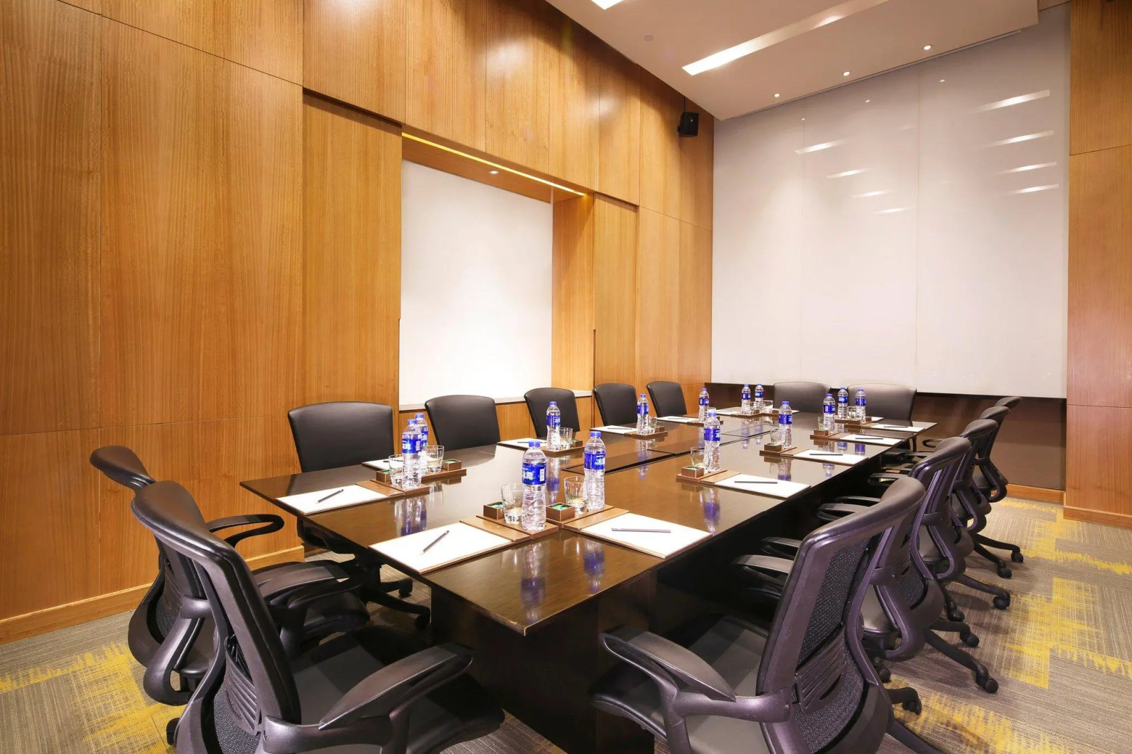 Отель Olympics Sports Center of Plum Garden