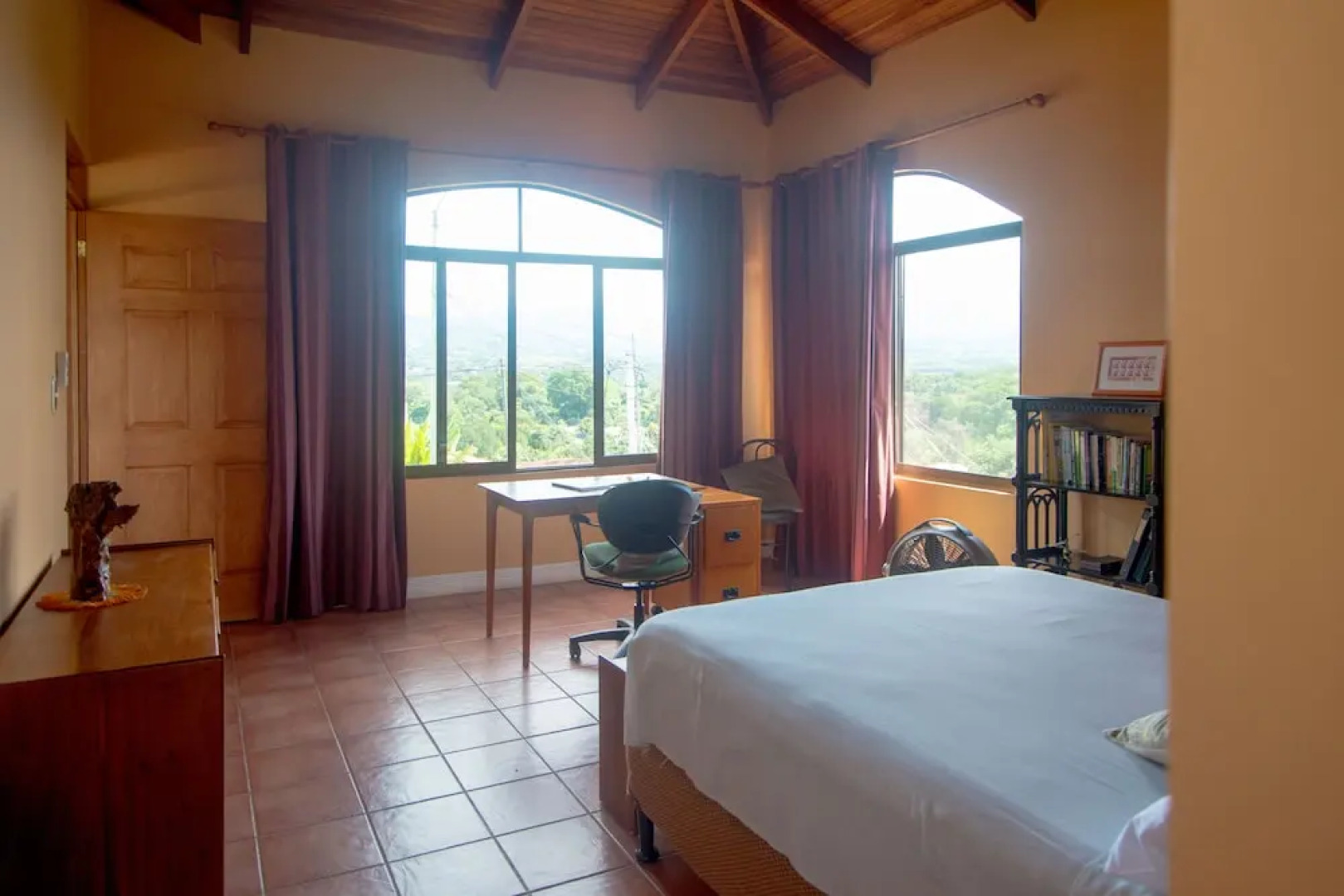 "Modern 2br Casa Calmarse W Mountain View"