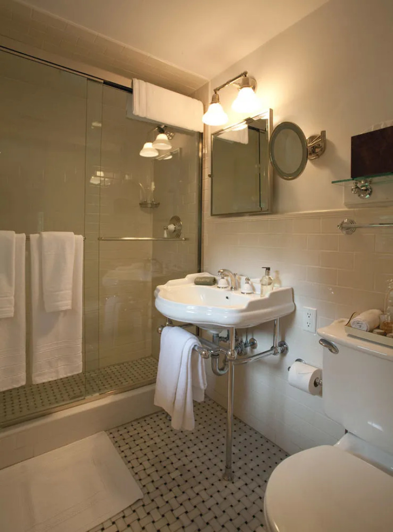 The 1770 House Restaurant & Inn