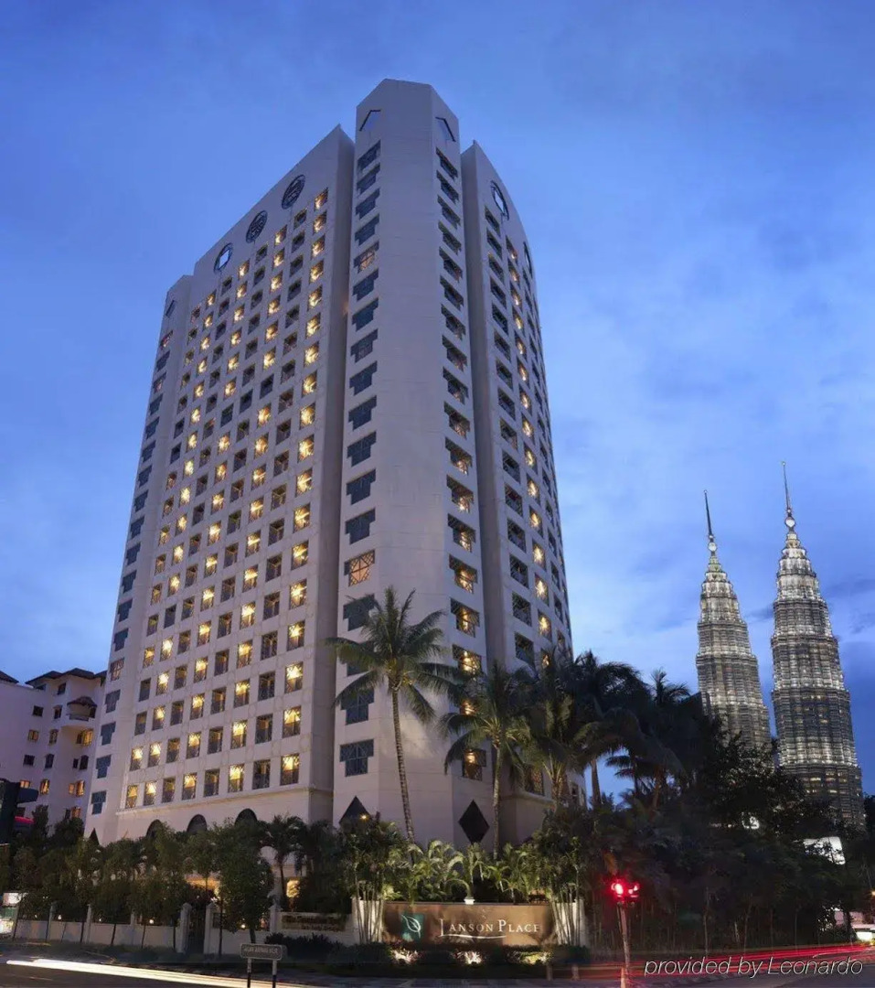 Ambassador Row Hotel Suites by Lanson Place