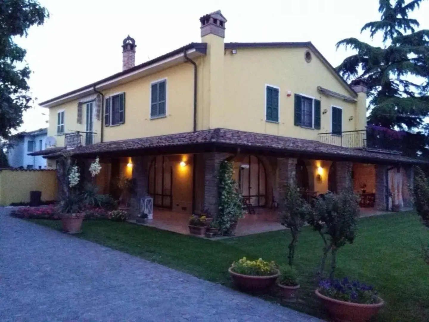 B  B Country House Crema