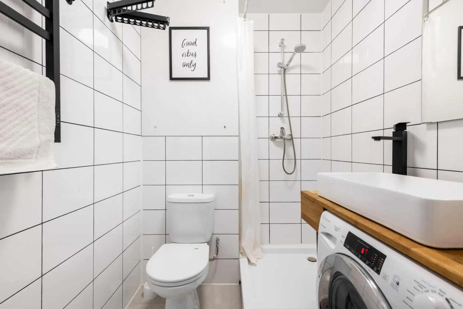 Sunmarine apartments (Санмарин апартментс) на улице Малая Очаковская 4а к2