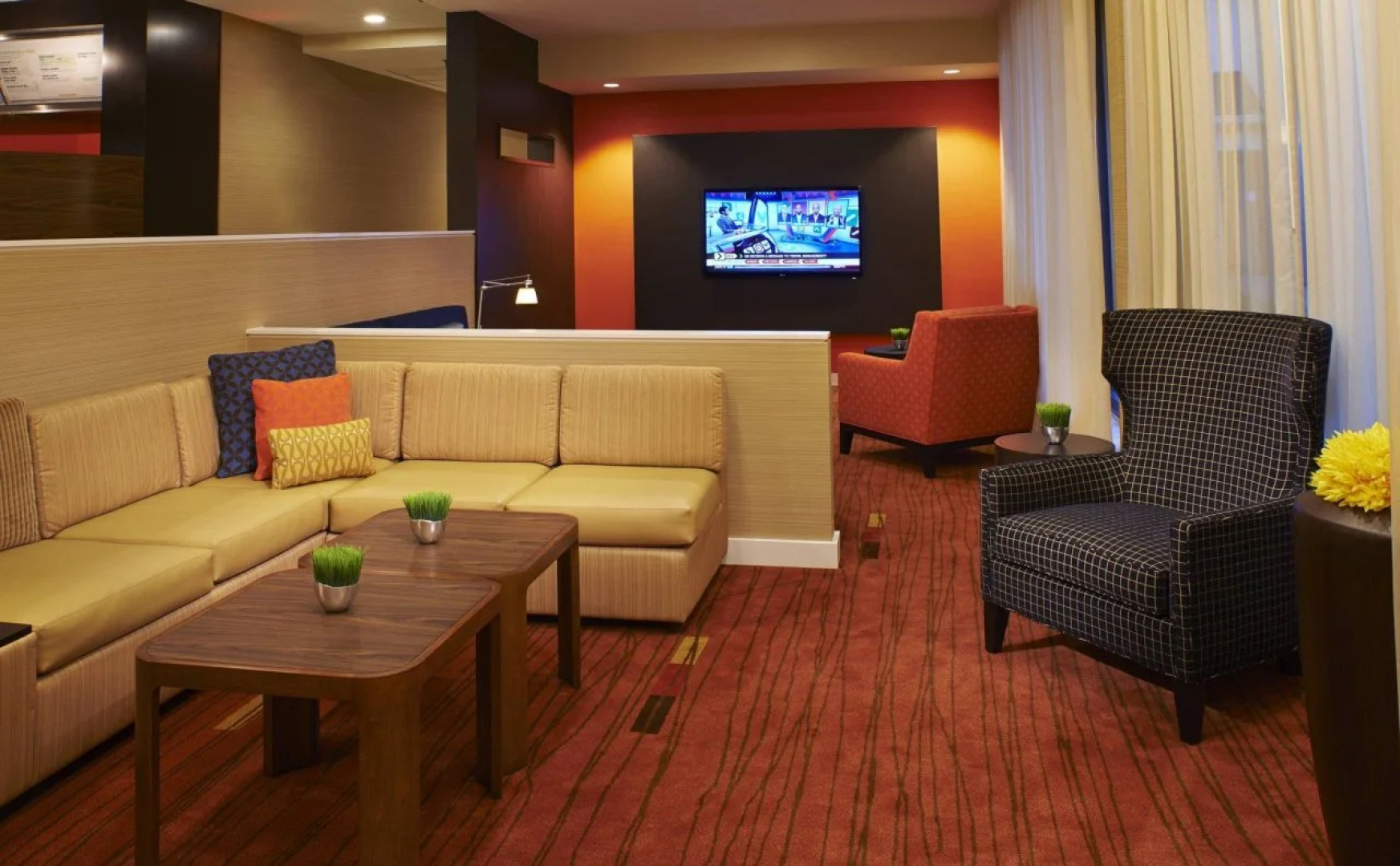 Courtyard by Marriott Detroit Troy