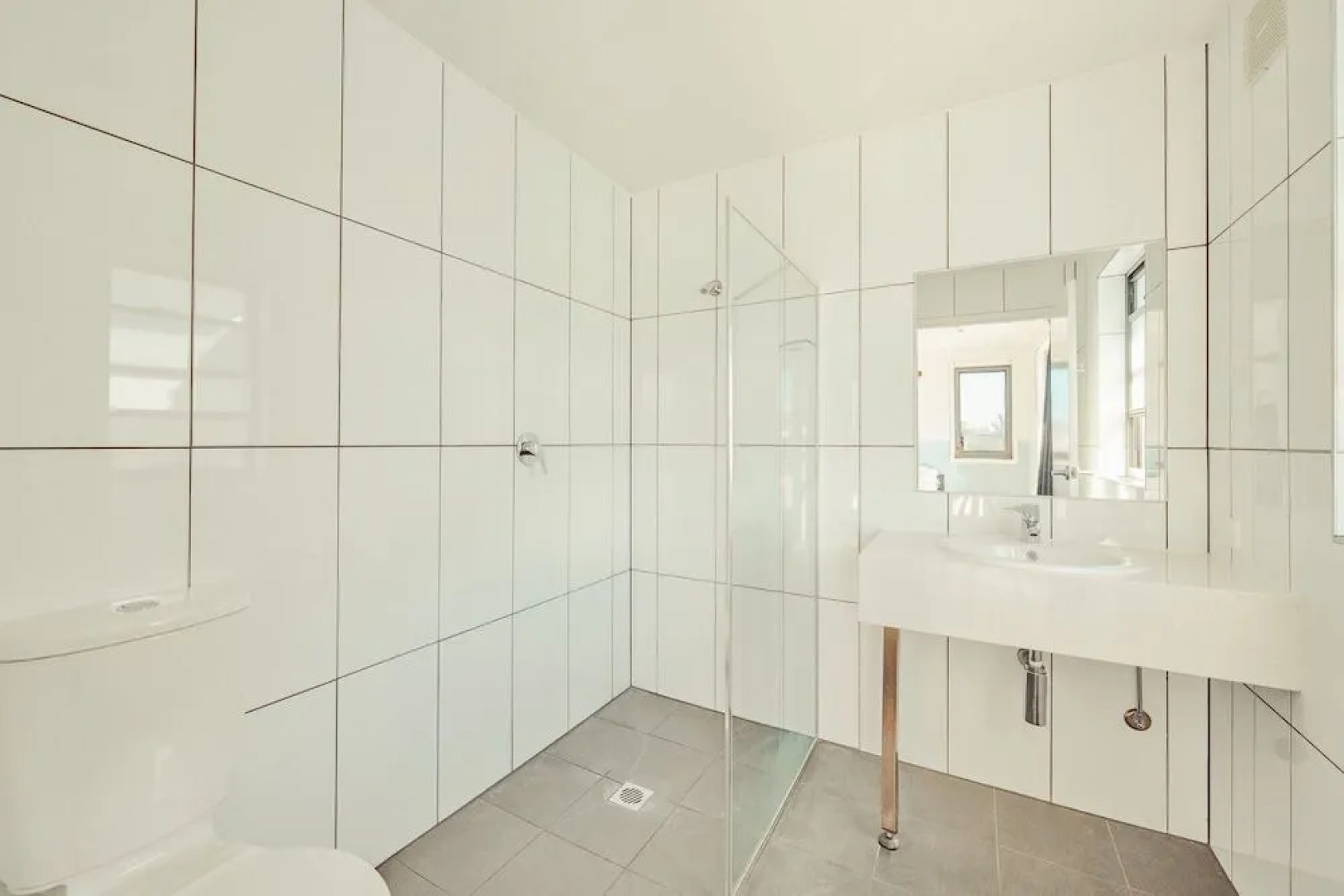 The Surf House - Hostel