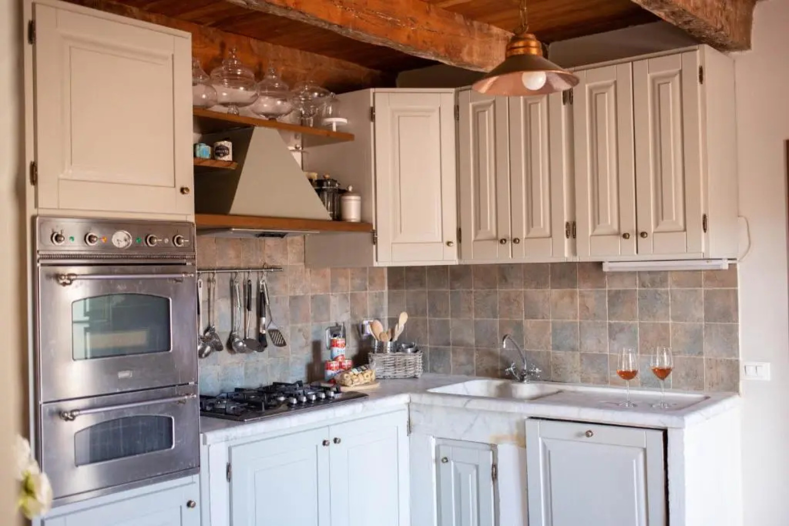 I Ginepri exclusive CountryHouse, 15pax, private pool, Aulla