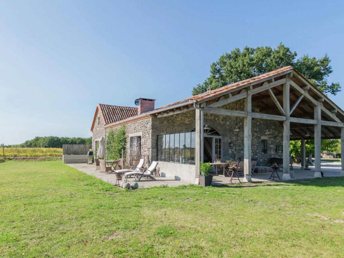 Lavish Mansion in Fargues-sur-ourbise With Private Pool