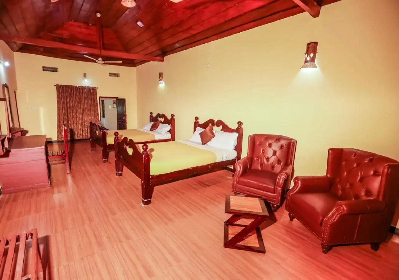 Chandragiri Bungalow by VOYE HOMES