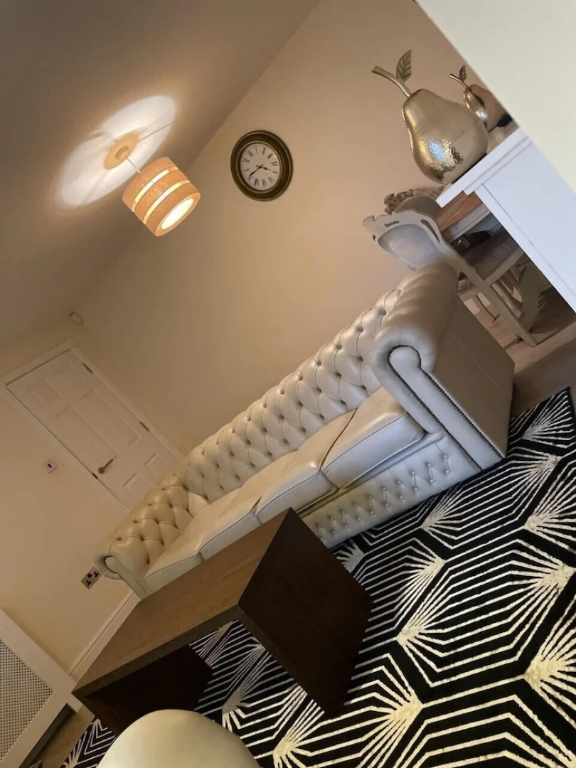 Beach House Courtyard 1 bed