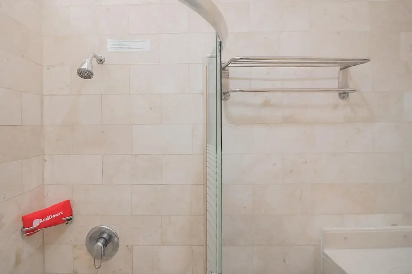 RedDoorz @ Jalan R.E. Martadinata Sukabumi