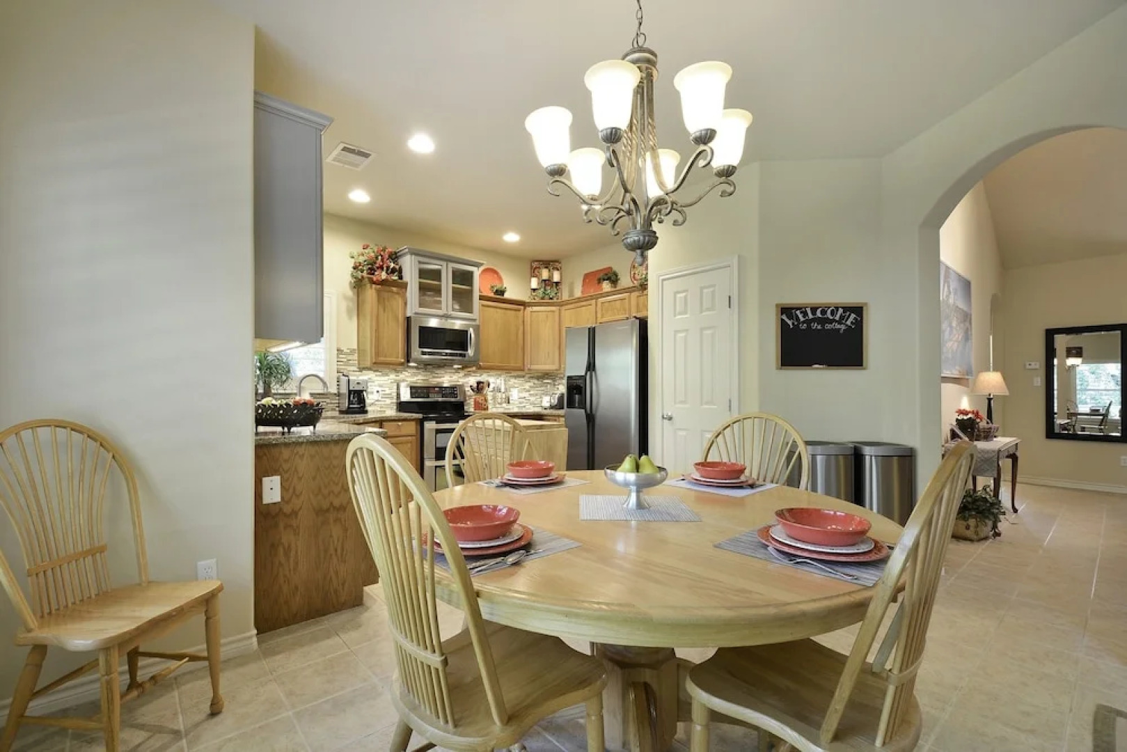 4BR 2BA Cottage at Lake Austin by RedAwning