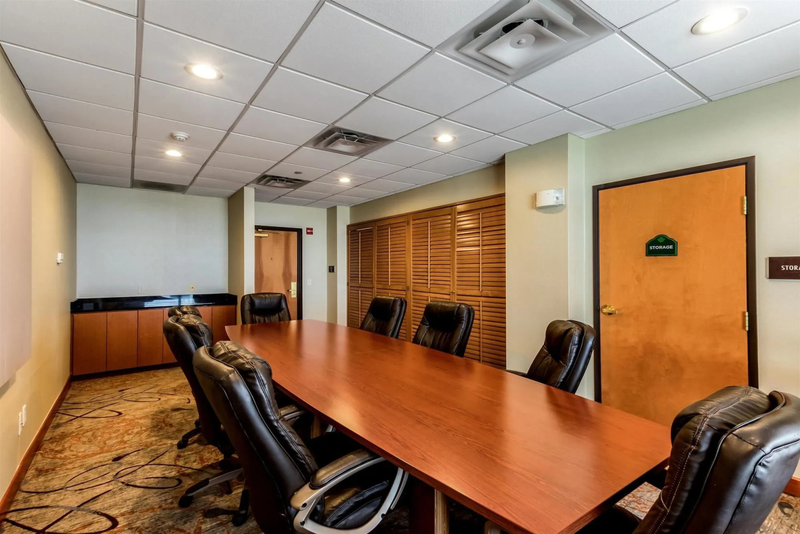 Holiday Inn Express & Suites Cedar Falls - Waterloo by IHG