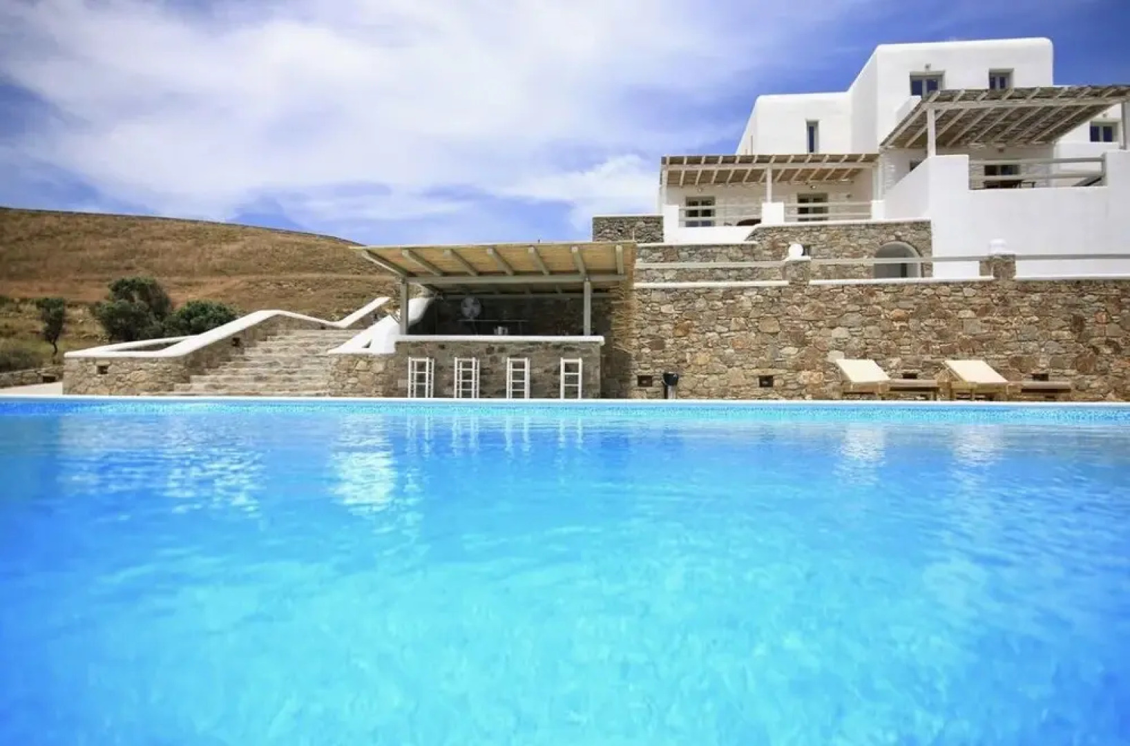 Mykonian Leisure Villas & Suites