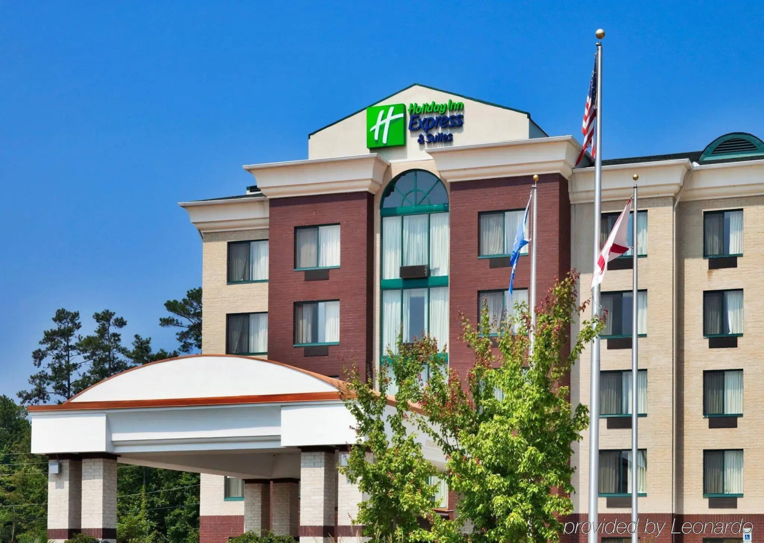 Holiday Inn Express Hotel & Suites Birmingham - Inverness by IHG