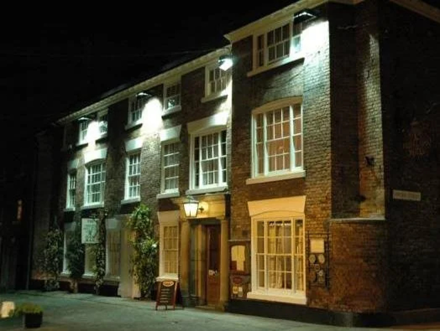 The Royal Oak Hotel