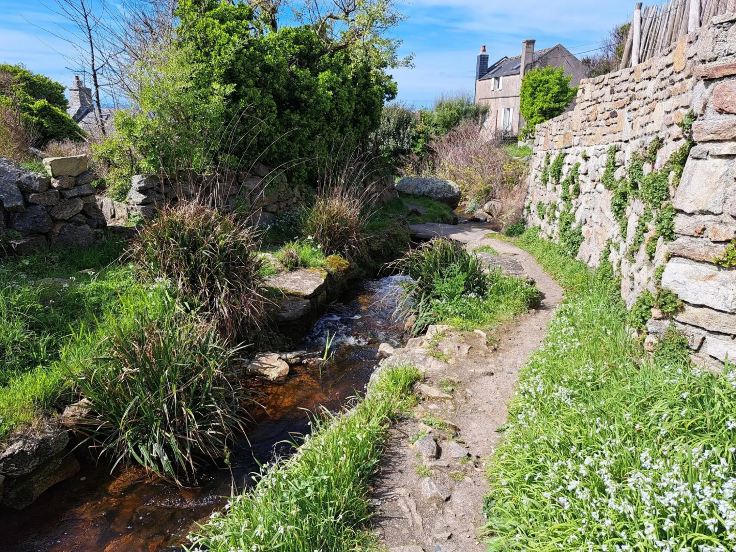 Semi-detached House With sea Views, Porspoder