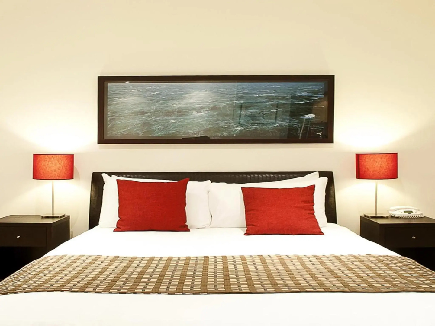 The Waves Apartments