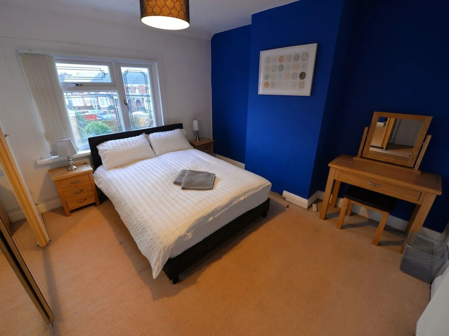 Boutique Hoiday Home In Coventry With Garden