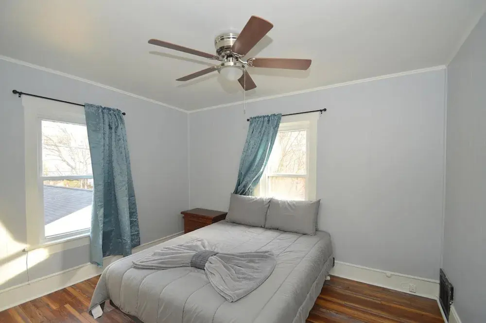 Broadway Cottage - Convenient Location!