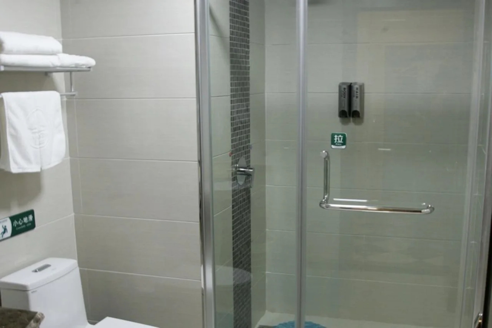 GreenTree Inn LiaoYuan Longshan District Train station Longjihuadian Hotel_