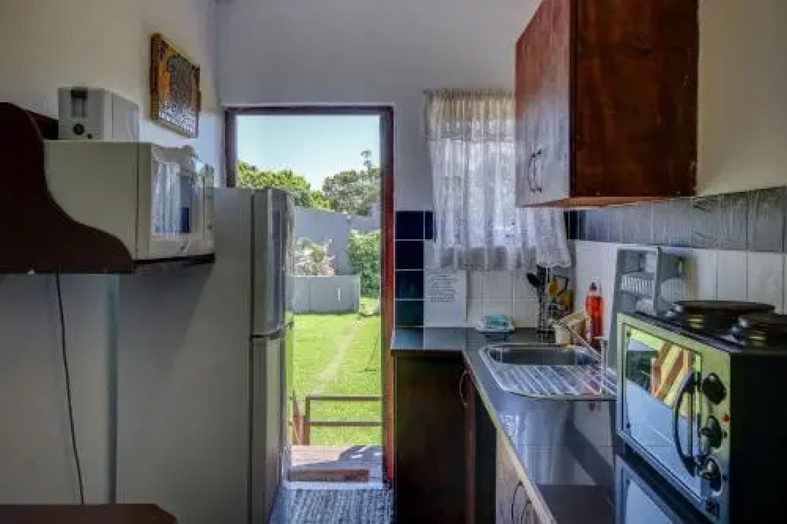 Khaya La Manzi Guest Lodge