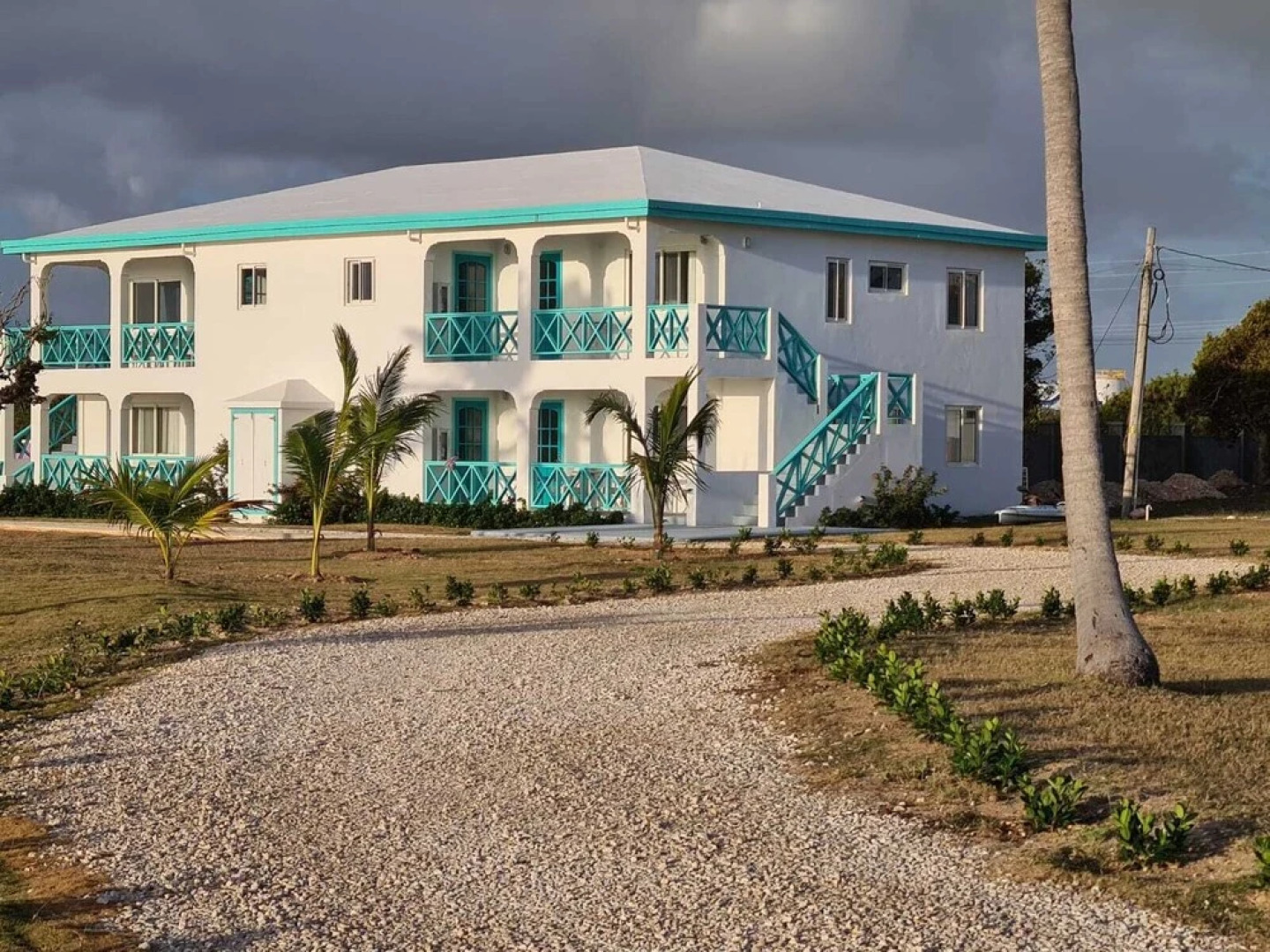 Coralito Bay Suites & Villas