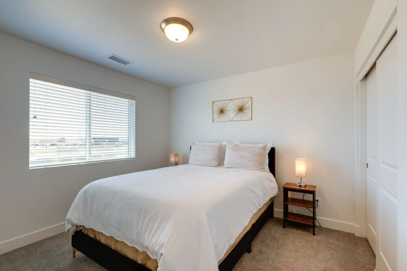 Bellemont Family Home w/ Yard - Hike, Ski, Explore