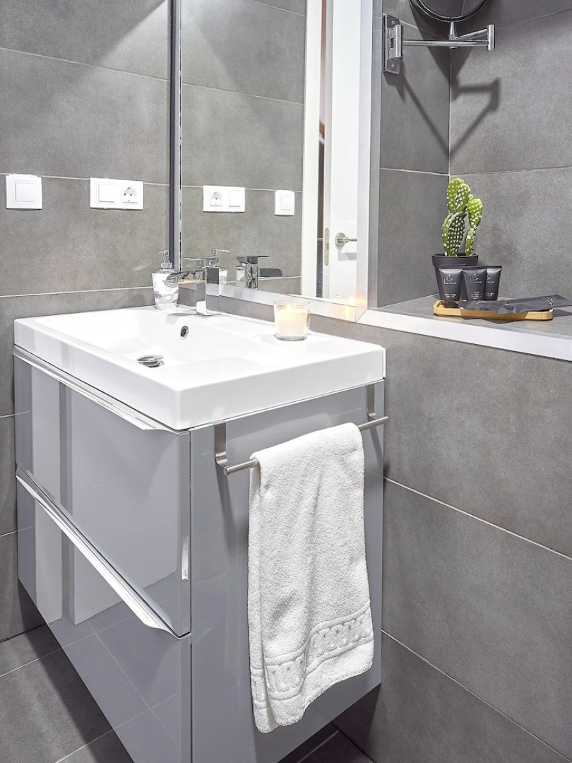 Apartment With one Bedroom in León, With Wonderful City View, Balcony and Wifi - Near the Slopes