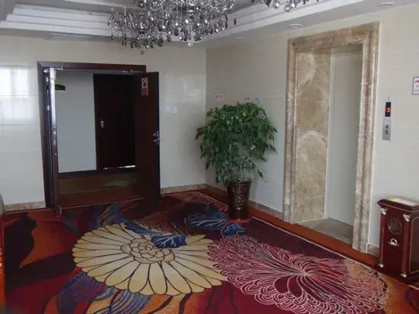 Huayu International Hotel