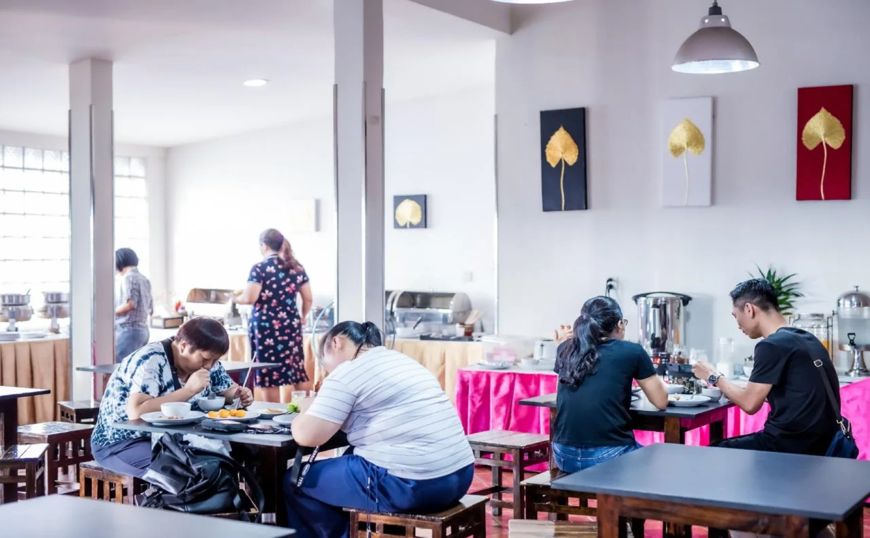 Chiang Roi 7 Days Inn