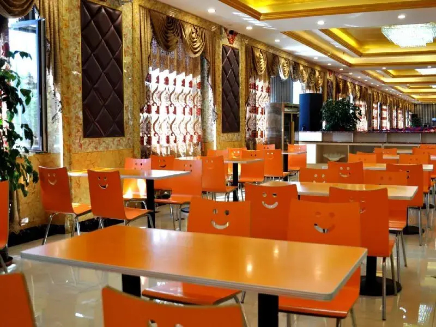 GreenTree Alliance Tacheng Wenqin Road Left Bank Of Sunshine Hotel