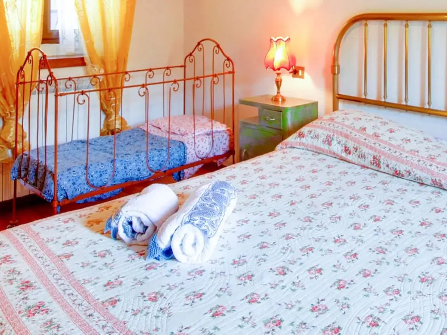 Farmhouse in Italy With Private Terrace