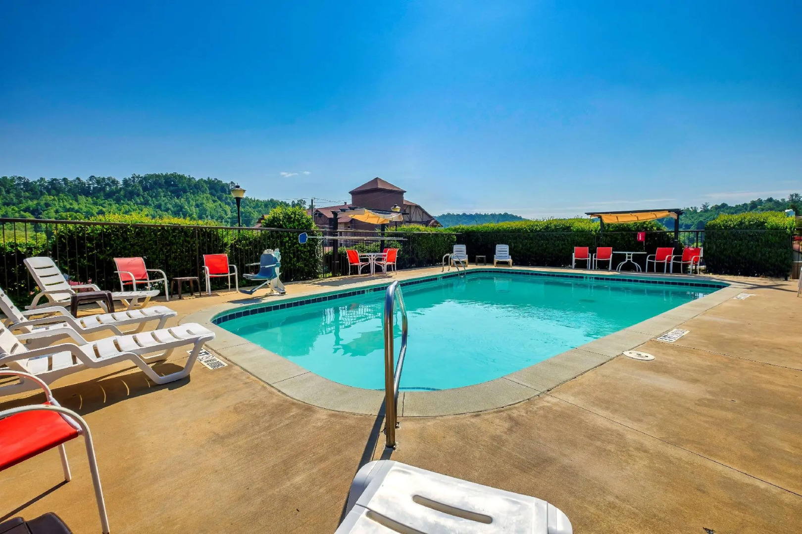 Super 8 by Wyndham Helen