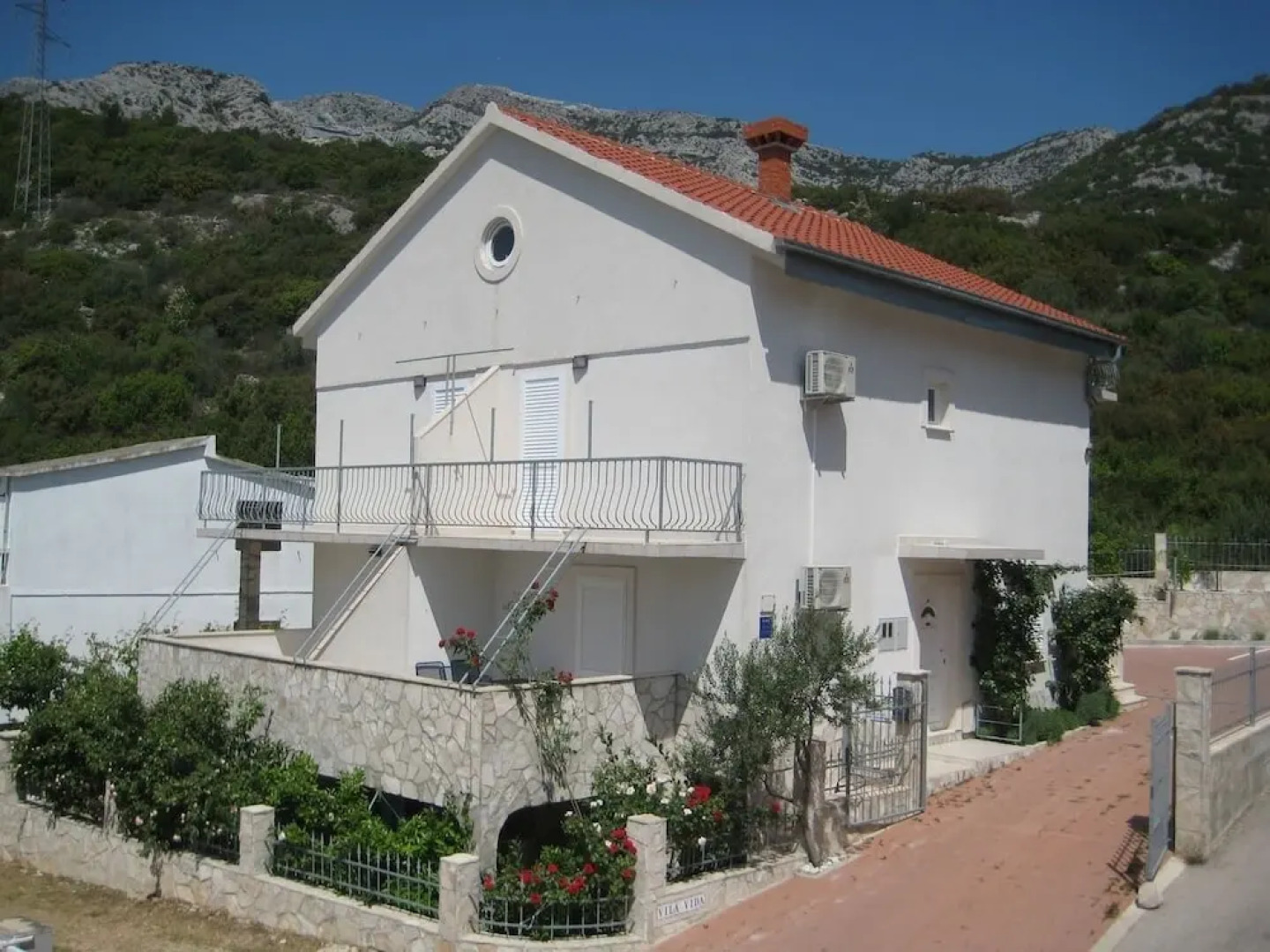 Vida With Garden - A3 - Maslina