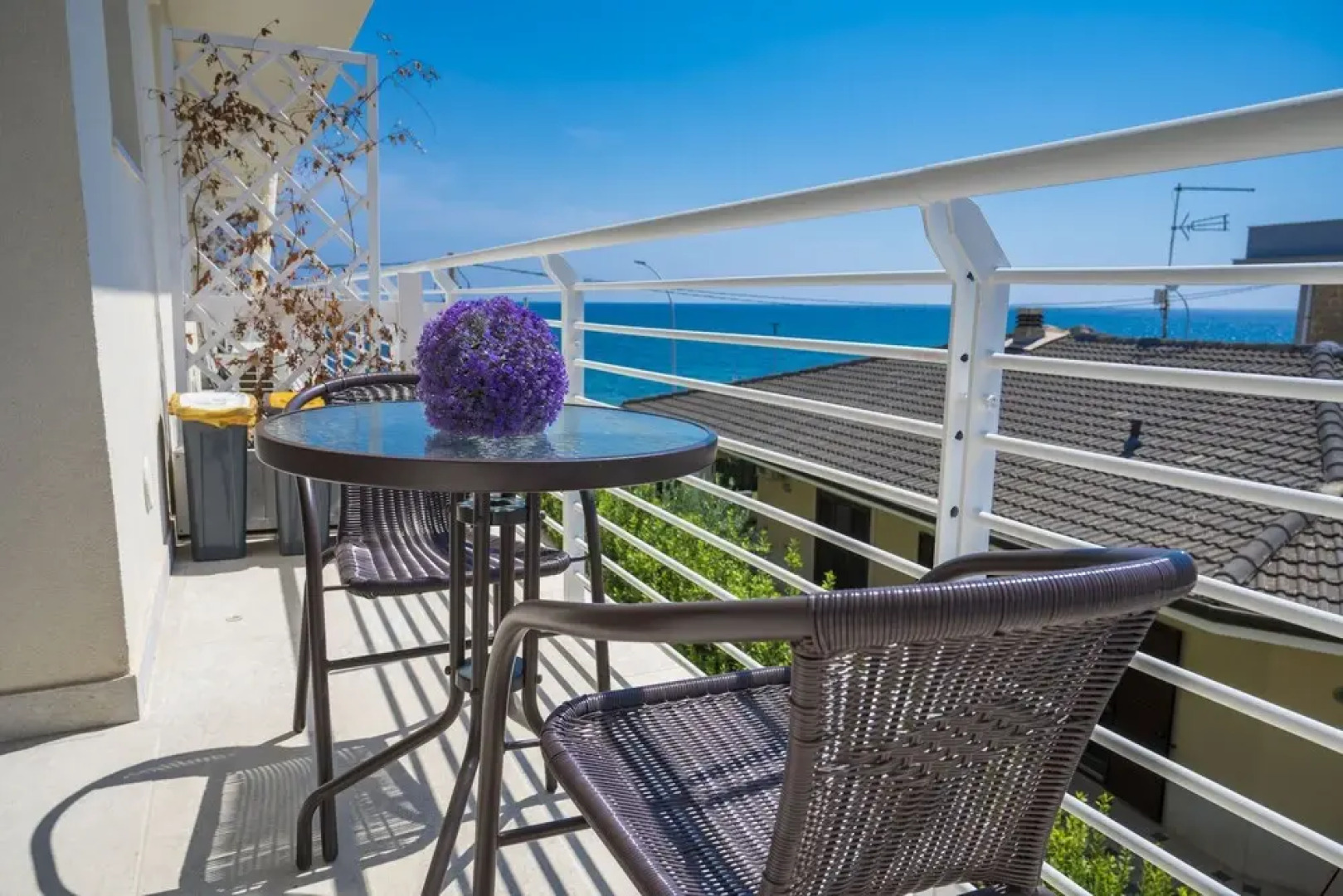 Madreperla Apartment On Sea Shore