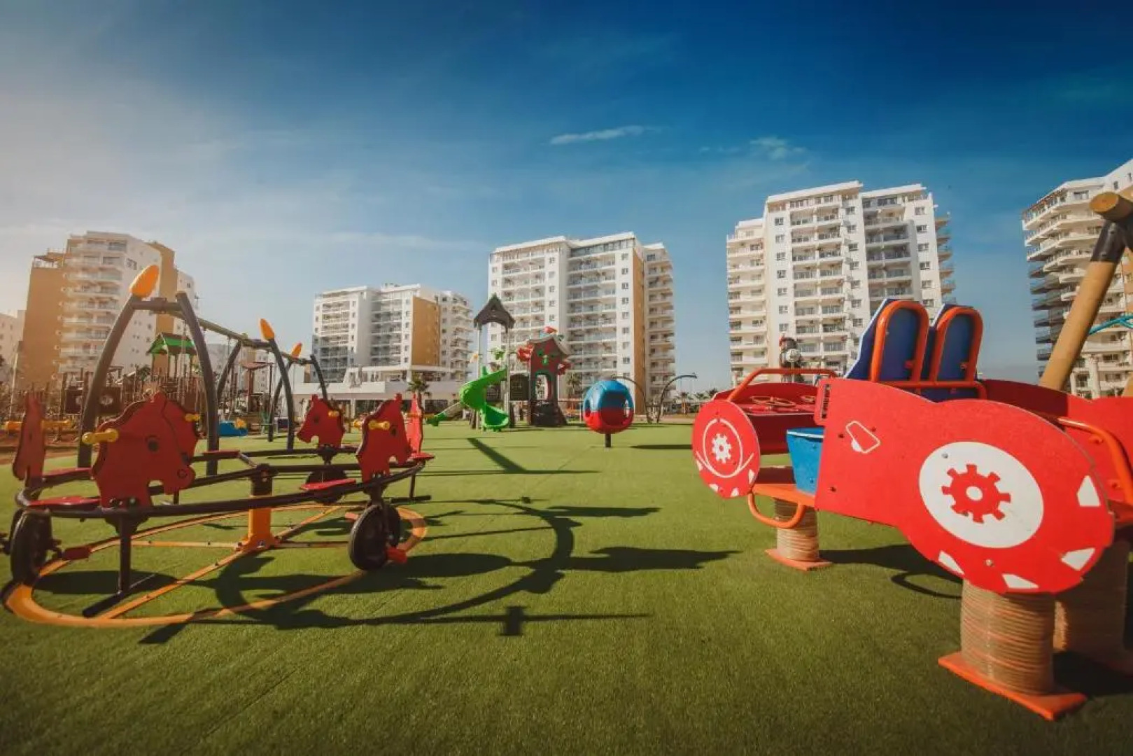 Modern Studio Sea View Apartment in Caesar Resort & Spa, Long Beach