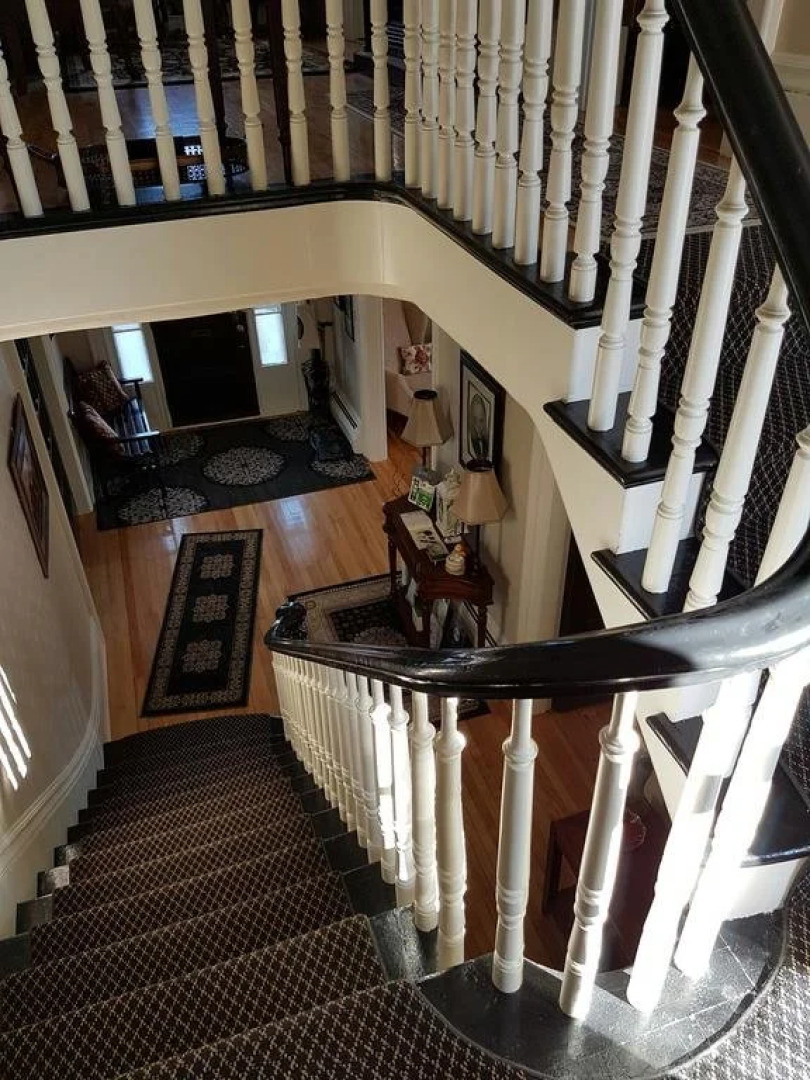 Quartermain House Bed & Breakfast