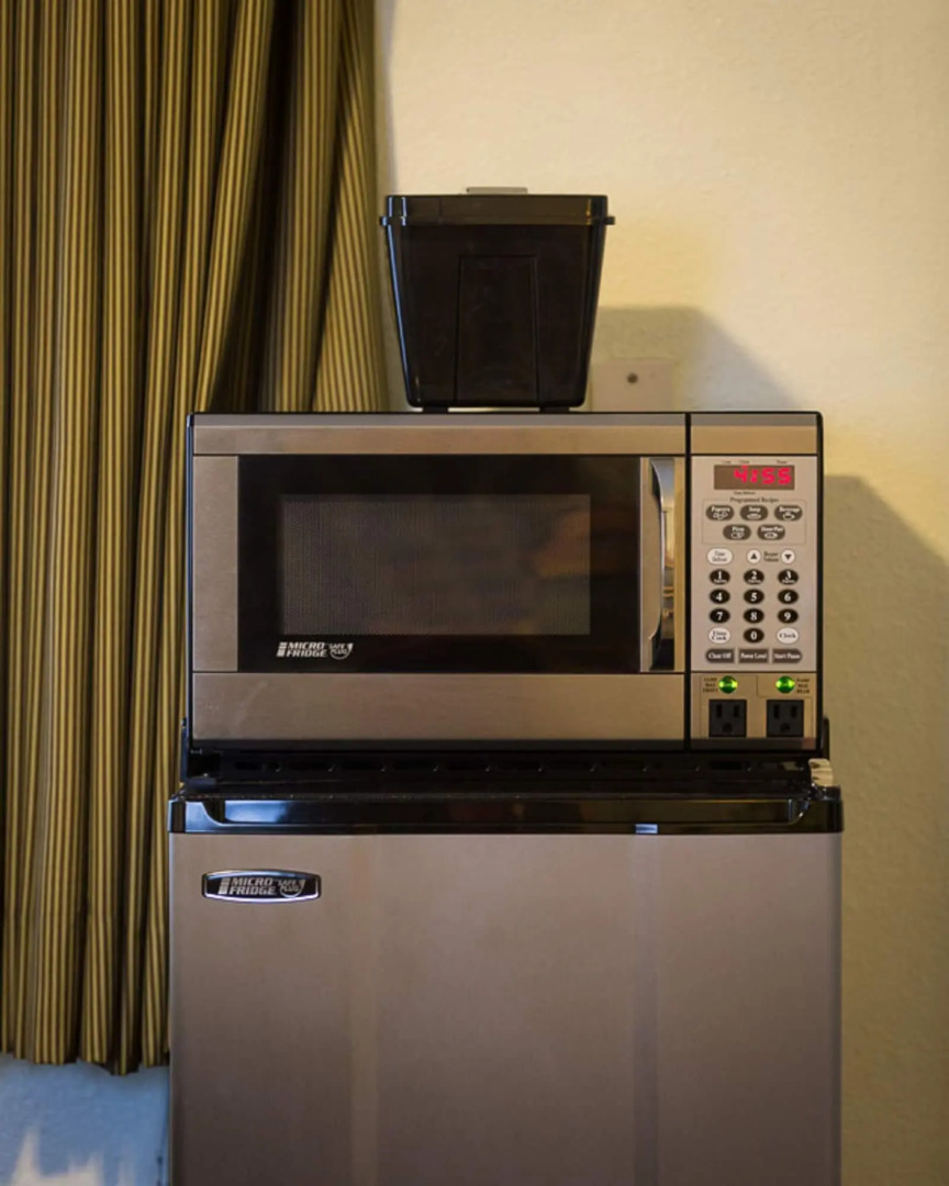 Howard Johnson by Wyndham Berkeley