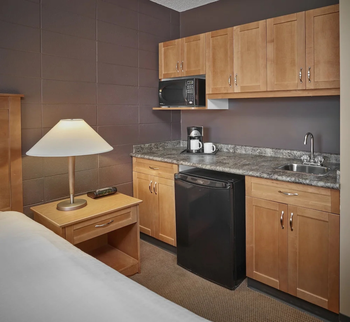 The Neighbourhood Inn Express