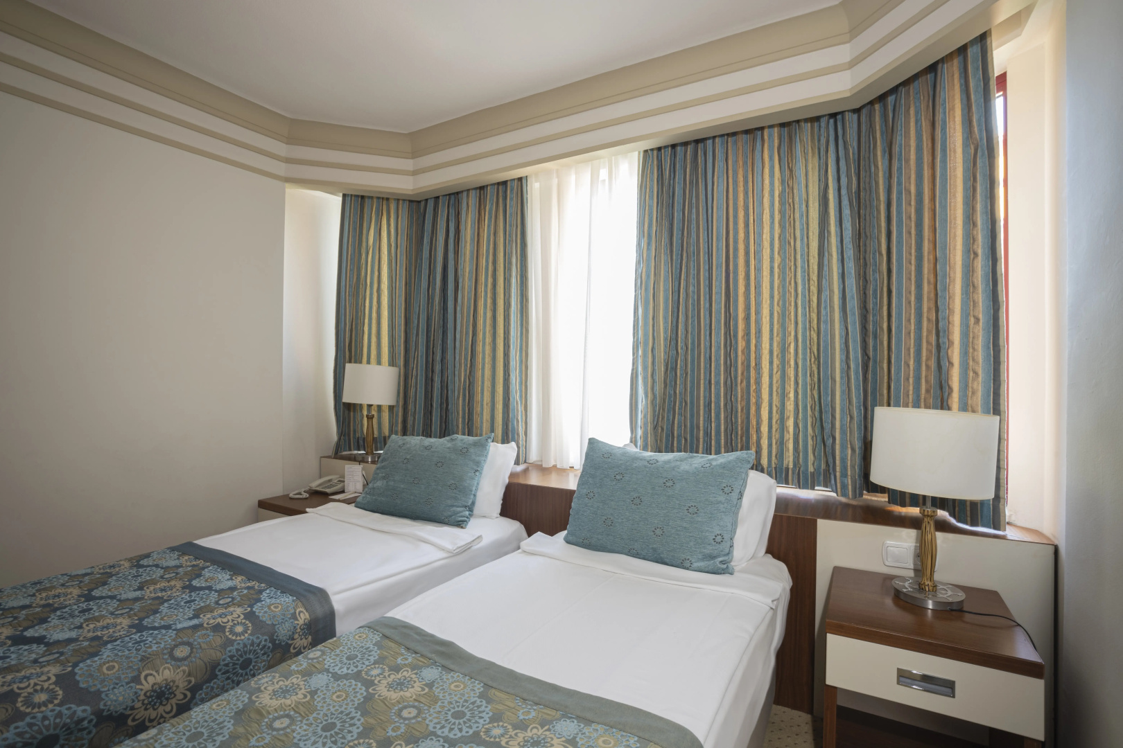 Villa Side Hotel