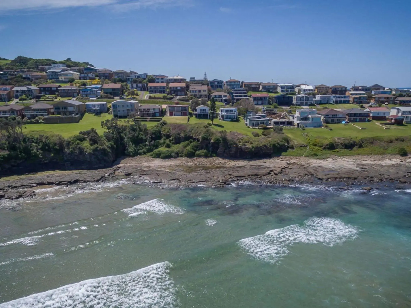 90 OCEANS EDGE Gerroa 4pm Check Out Sundays