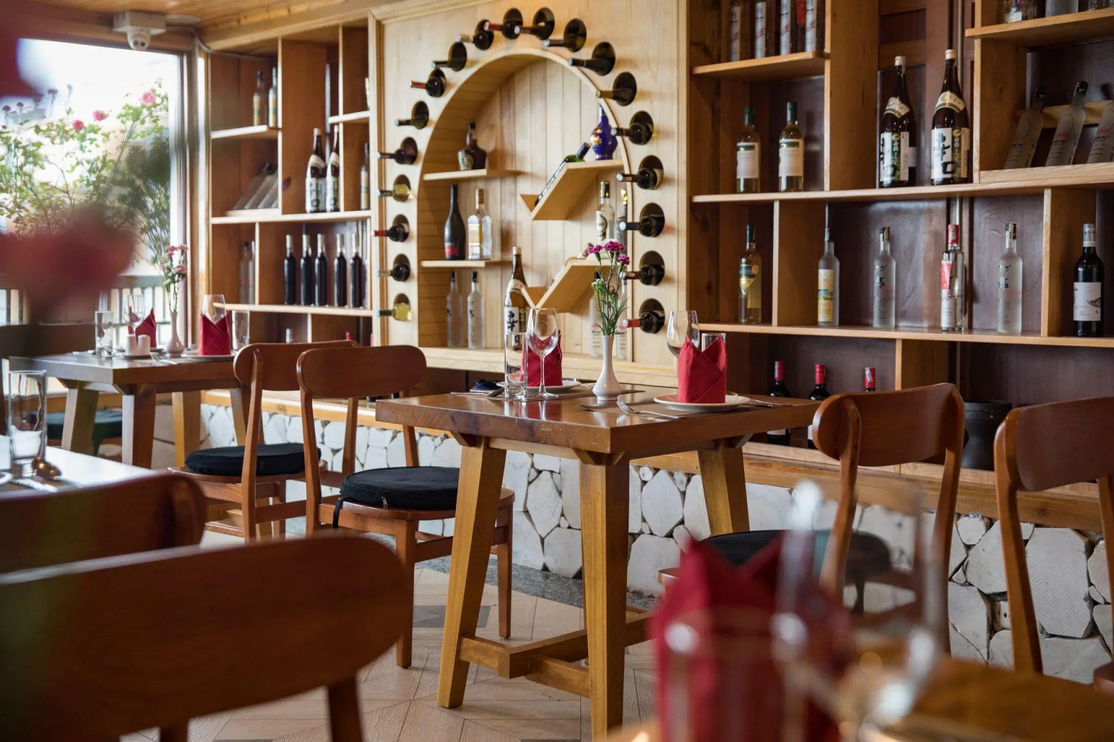 Sunny Mountain Hotel