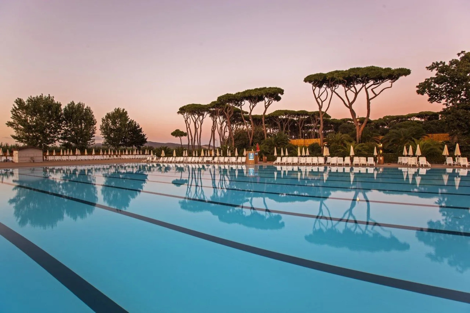 Hu Park Albatros Village